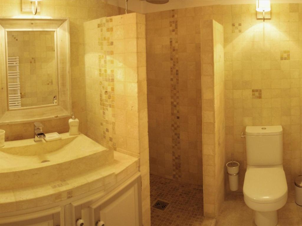 Mas Dansavan Chambres D'Hotes Oppede Luaran gambar